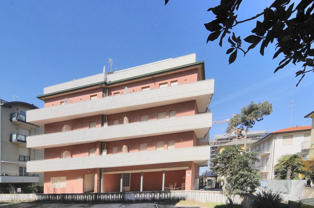 Apartamento Milan Caorle Exterior foto