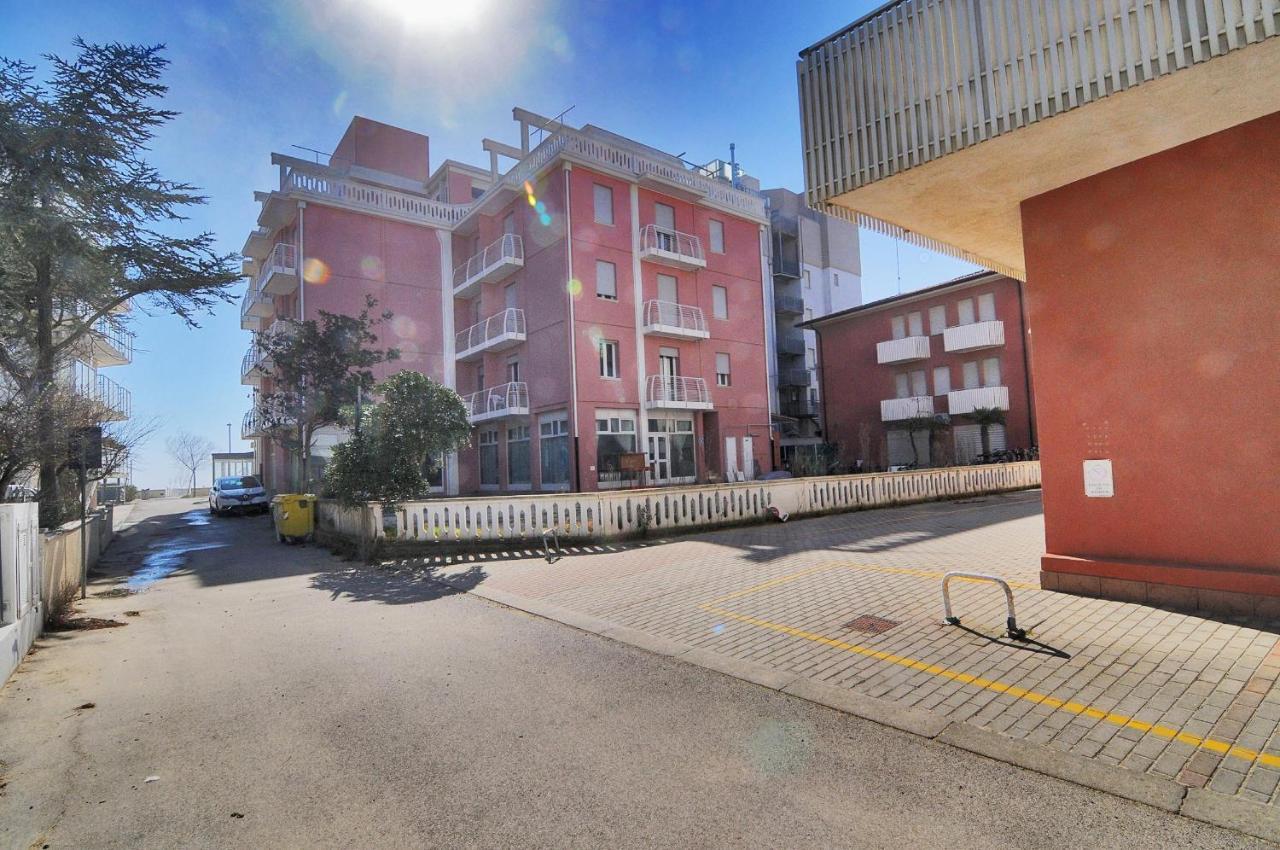 Apartamento Milan Caorle Exterior foto